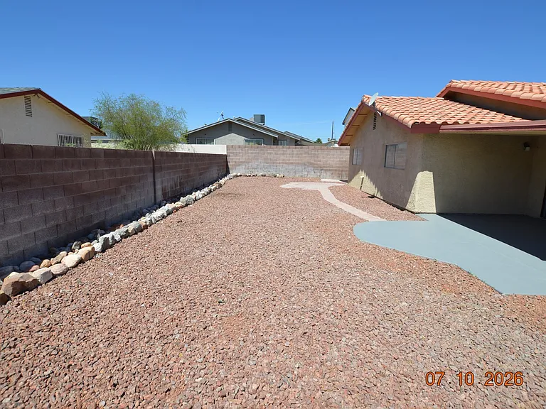6845 Zamora Dr — Photo 22