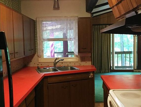 5th image of 4296 N Forest Ridge Dr