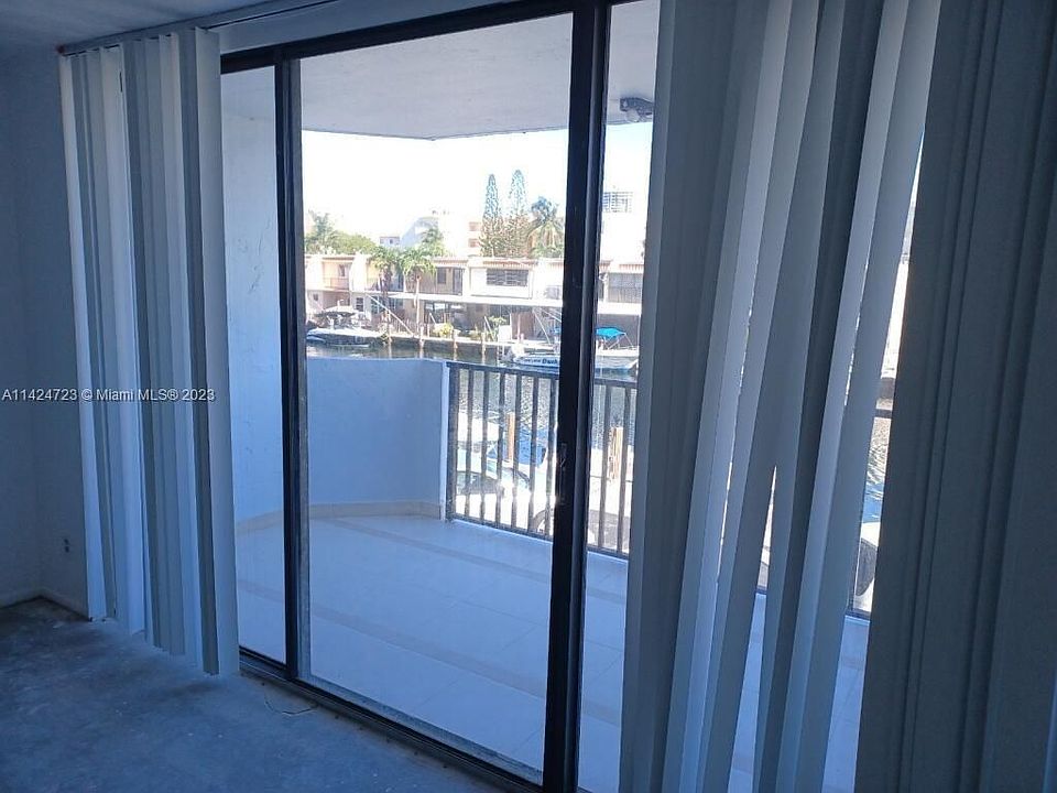 1st image of 3703 NE 166th St APT 208