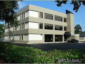 1st image of 570 Memorial Cir