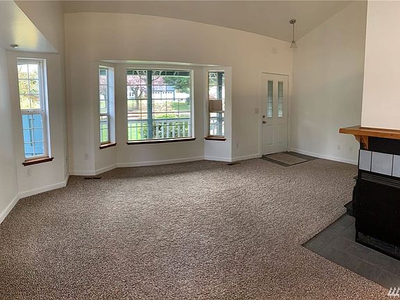 4th image of 10714 72nd Avenue Ct E
