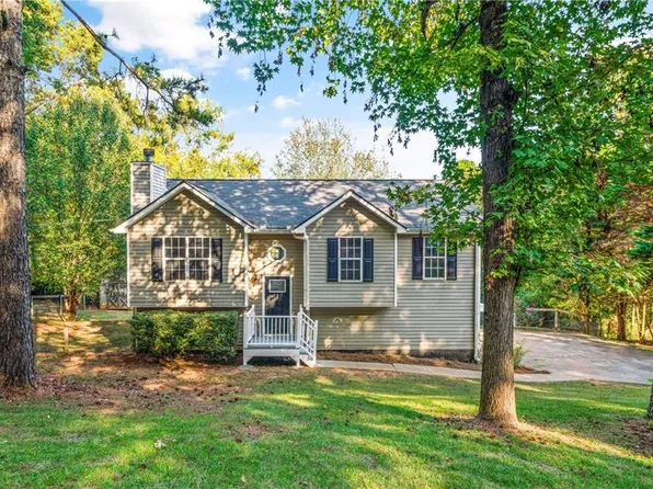 90 Shake Rag Cir NW, Adairsville, GA 30103
