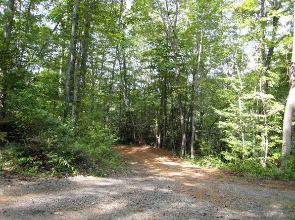 3 Fiddle Fern Loop, Sylva, NC 28779