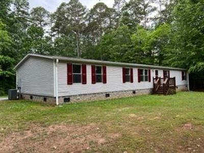 100 Timber Ct, La Crosse, VA, 23950