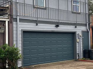 10211 S Gessner Dr, Houston, TX 77071