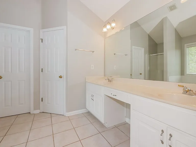 440 The Gables Dr — Photo 13