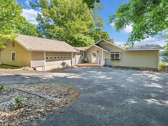 4th image of 216 Pine Knob Cir