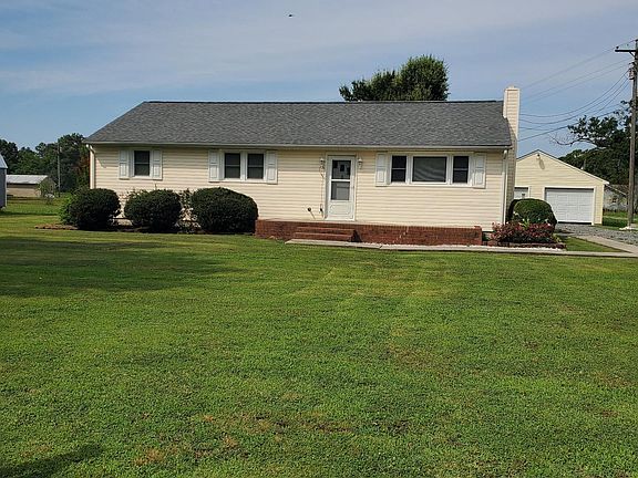 2nd image of 204 Chatham Village Rd
