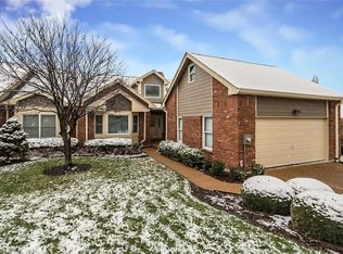 14326 Cedar Springs Dr, Chesterfield, MO