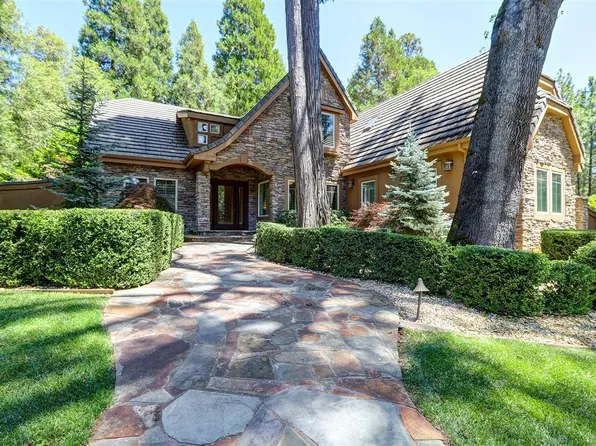 13101 Somerset Dr, Grass Valley, CA 95945