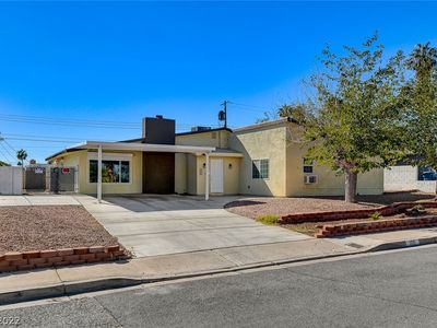 1715 Golden Arrow Dr, Las Vegas, NV, 89169