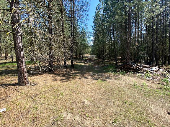 2nd image of 2 Eagle River Way