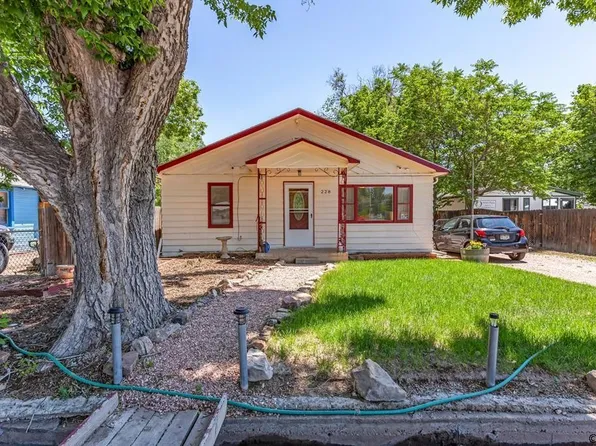 228 N Cottonwood Ave, Canon City, CO 81212