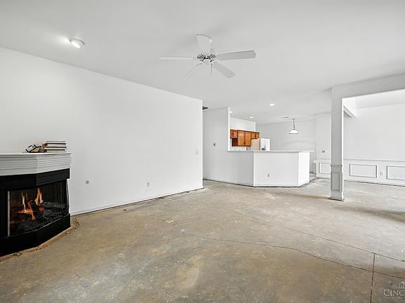 5th image of 1203 Traverse Creek Dr