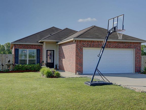 4th image of 1090 Jordan Dr