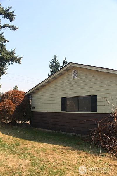 4th image of 214 s 52nd Street