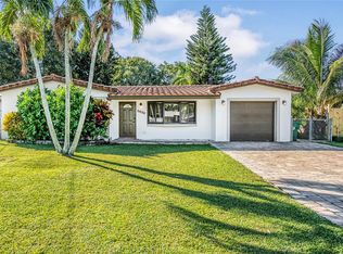 5630 SW 54th Ct, Davie, FL 33314