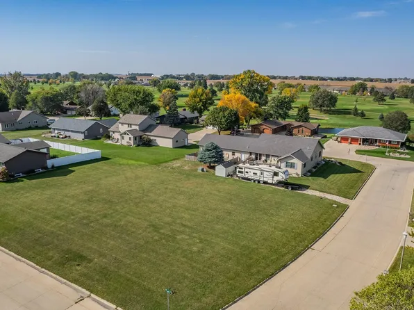 9 & 10 Haro Dr, Spencer, IA 51301