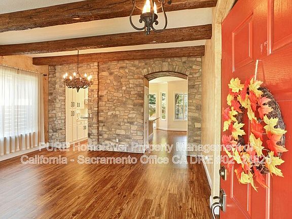 5th image of 12020 Gold Pointe Ln