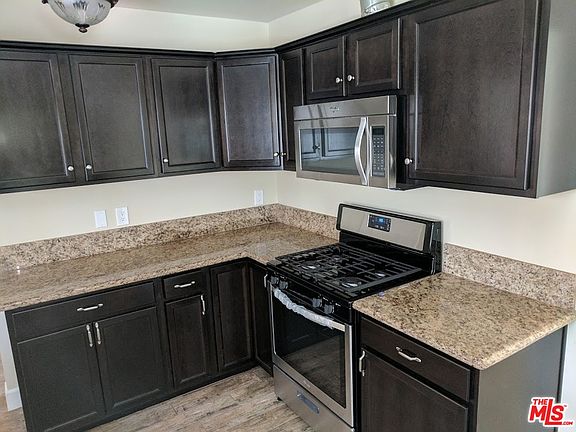 3rd image of 9845 Noble Ave