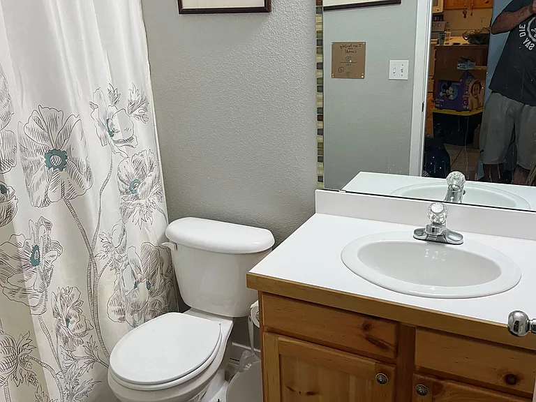 10556 Roxborough Dr — Photo 6