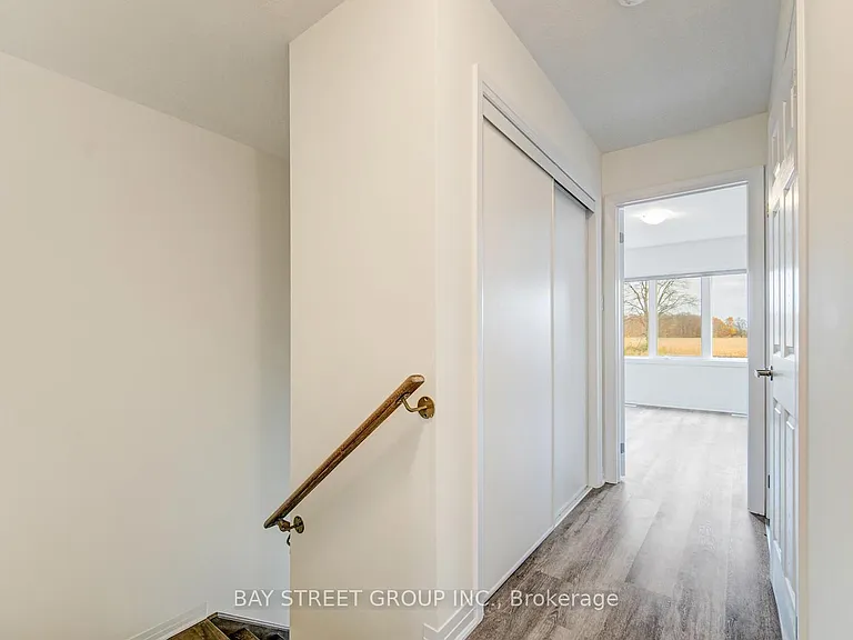 149 Wilmot Rd N — Photo 15