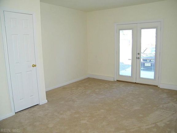 3rd image of 3141 Bomar Dr