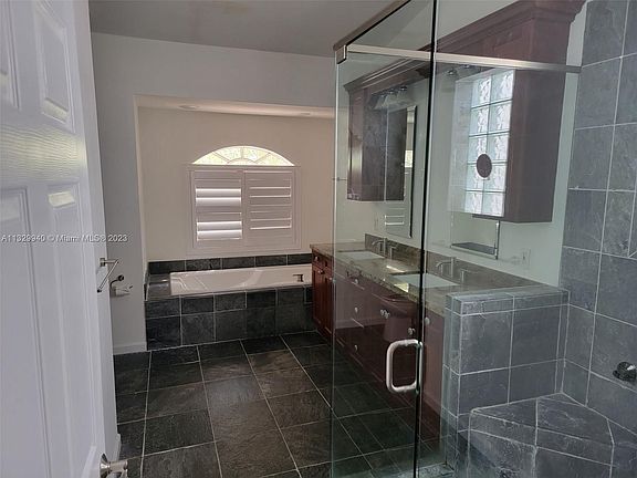 5th image of 4520 NW 93rd Doral Ct