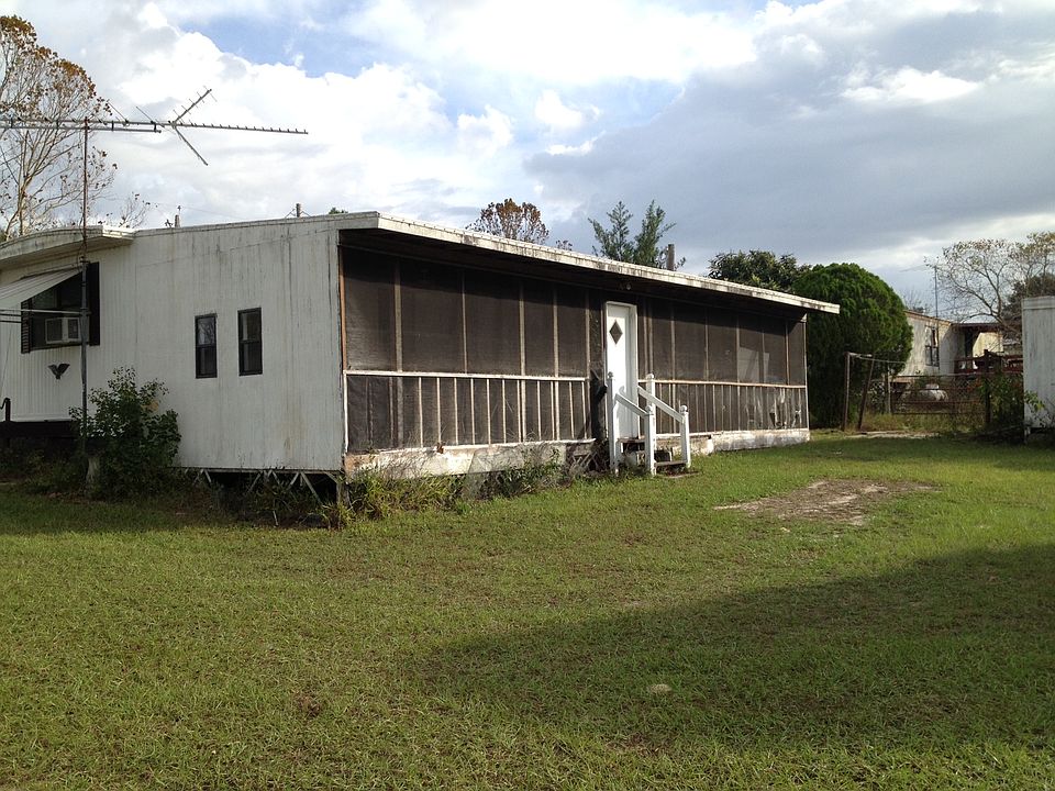 2nd image of 10680 SE 127th Ln