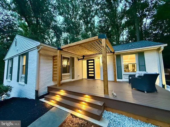 5708 Annamarie Ct, Rockville, MD 20855