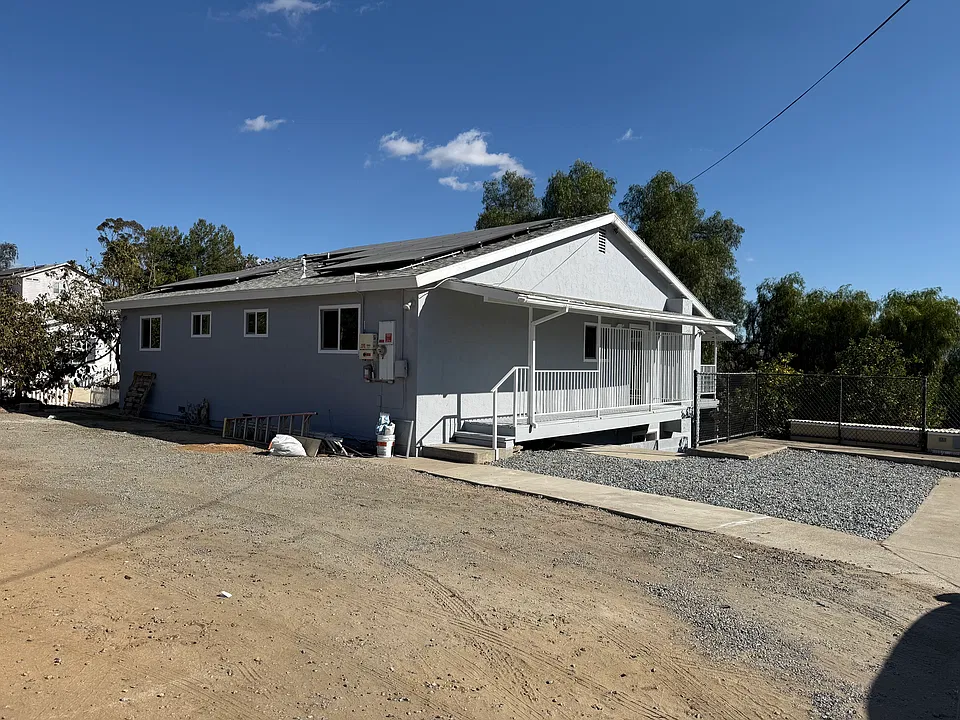 1912 Suncrest Blvd
