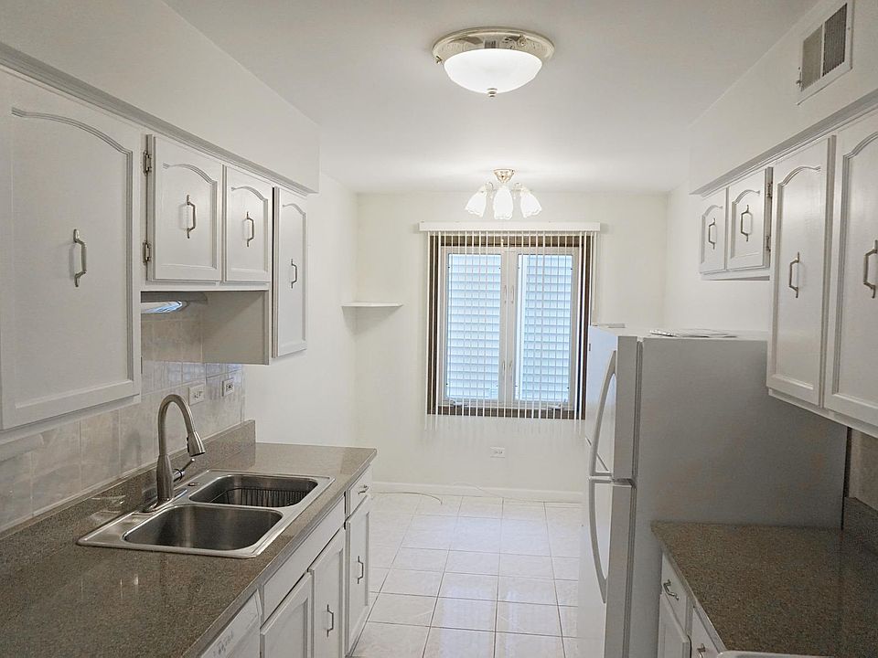 1st image of 1525 E Thacker St #2A1