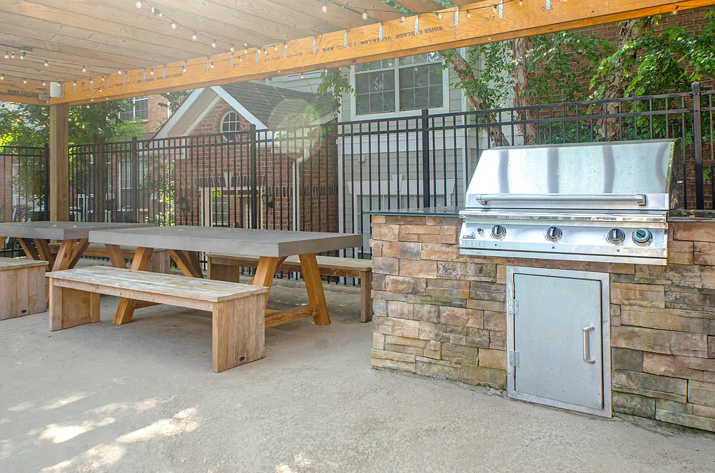 Wyndchase Bellevue Apartments — Photo 4