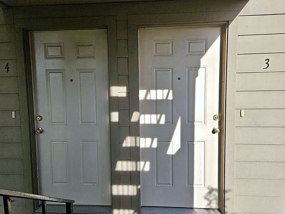 2nd image of 1922 George Washington Way APT 4