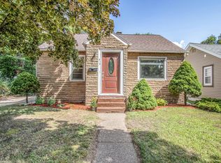 919 Waverly Ave, Grand Haven, MI 49417
