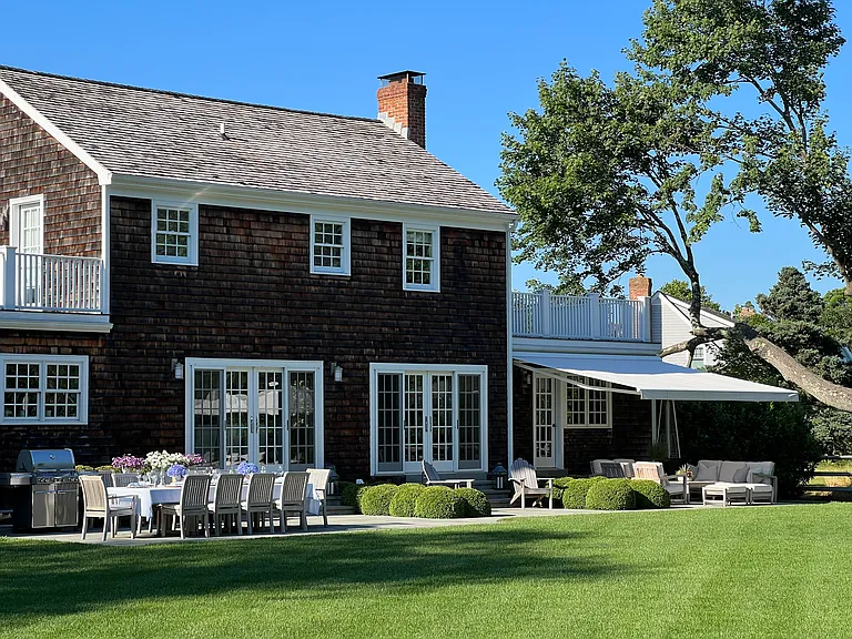 15 Ludlow Grn — Photo 32