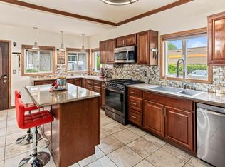 895 Johnson Pkwy, Saint Paul, MN 55106