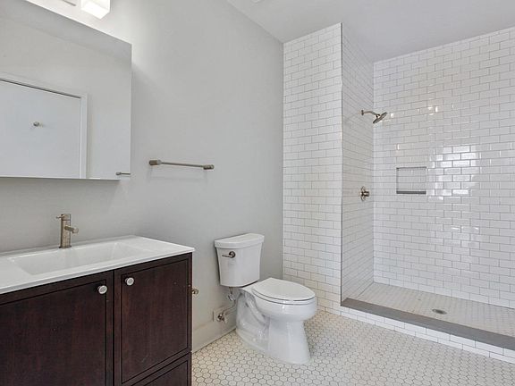 5th image of 111 W Broughton St Unit 2K