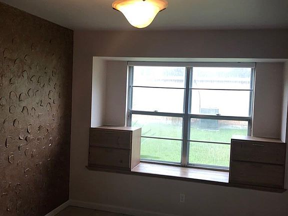 4th image of 115 Varadero St
