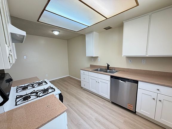3rd image of 311 N Bushnell Ave #311C