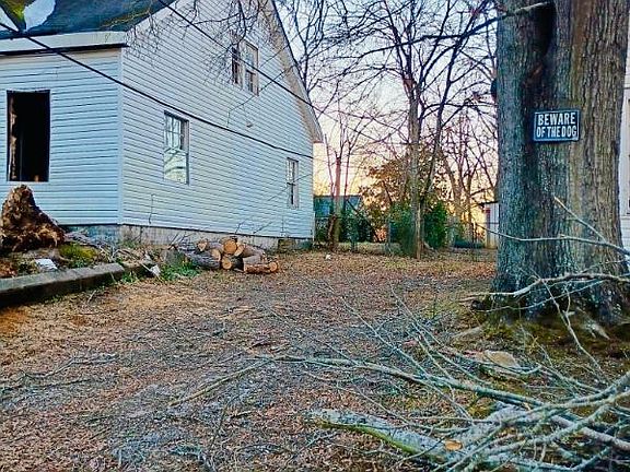 2nd image of 306 S Johns St