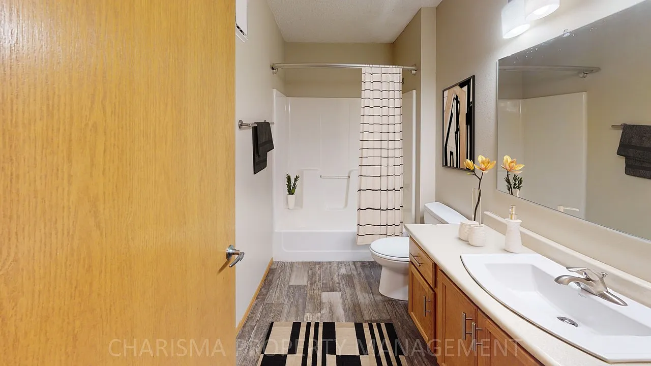 Hoppe Properties — Photo 4