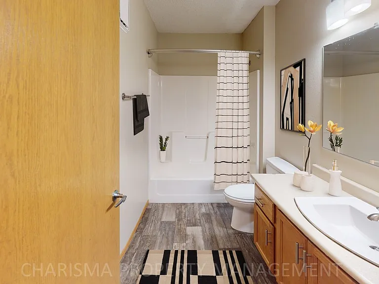 Hoppe Properties — Photo 4