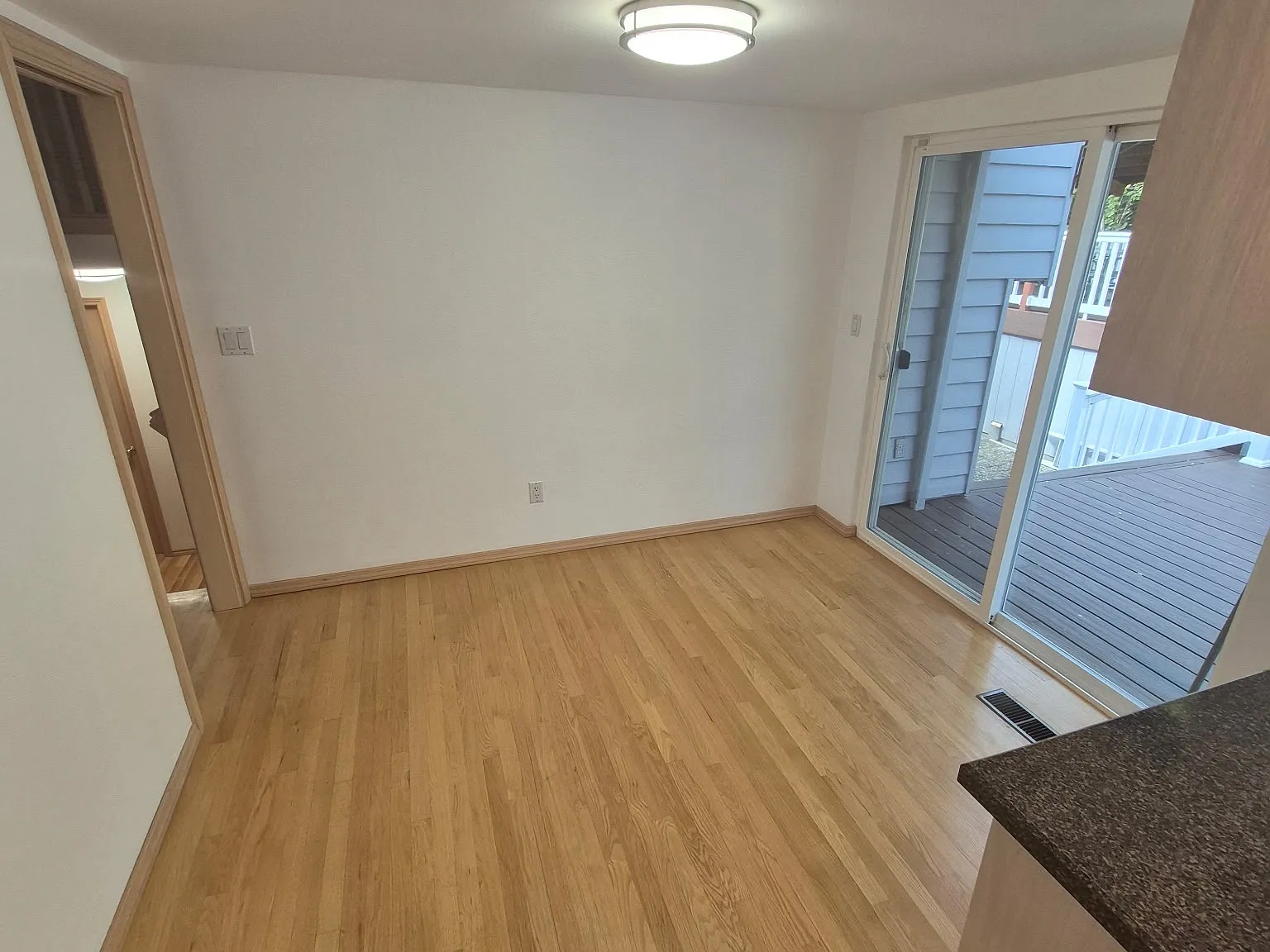 3 bed, 1930 sqft, $4,000 — Photo 3