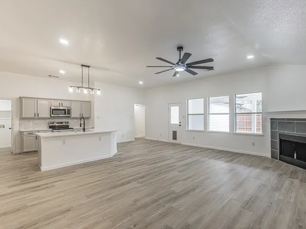 1505 Kittyhawk Dr, Little Elm, TX 75068