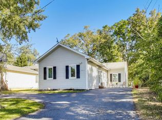 35835 N Benjamin Ave, Ingleside, IL 60041