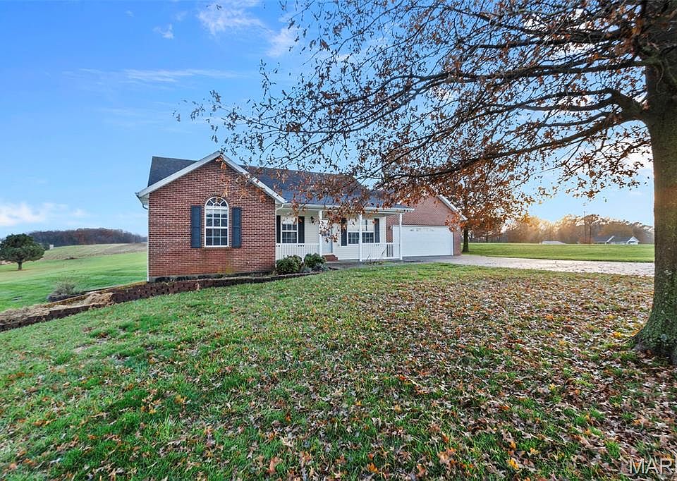 1st image of 168 Blueberry Ln