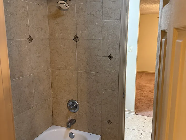 7051 Perkins Place Ct #B — Photo 6