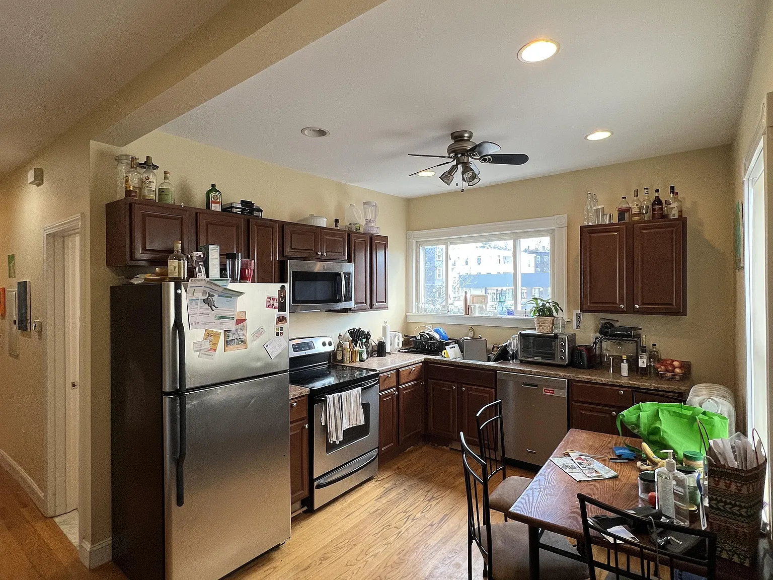 4 bed, $4,250 — Photo 4