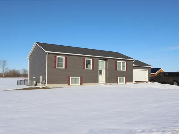 45 Grant St, Dexter, NY 13634